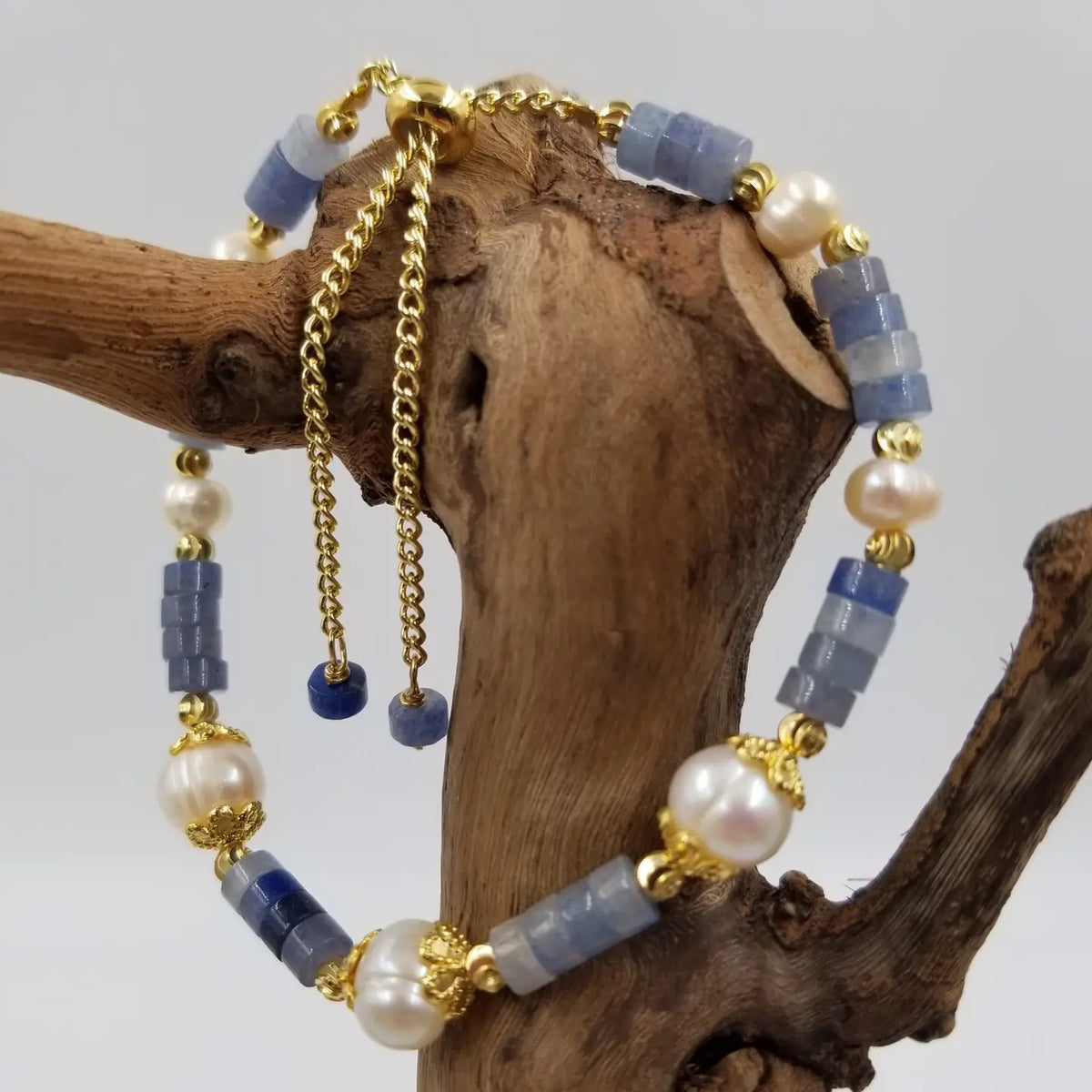 Freshwater Pearl & Lapis Lazuli Beaded Bracelet