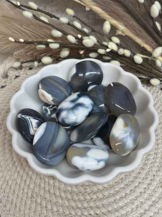 Orca Agate Palm Stones