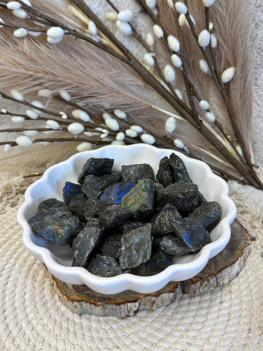 Labradorite (Raw)