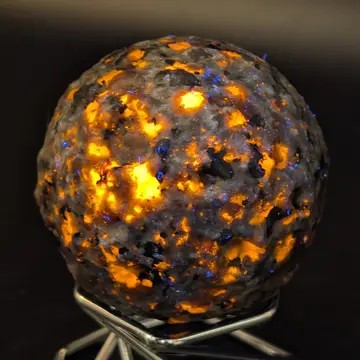 Yooperlite Moon Carving/ 2 Inches